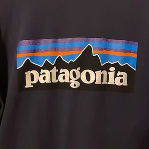 Men’s long sleeve Patagonia tee-shirt